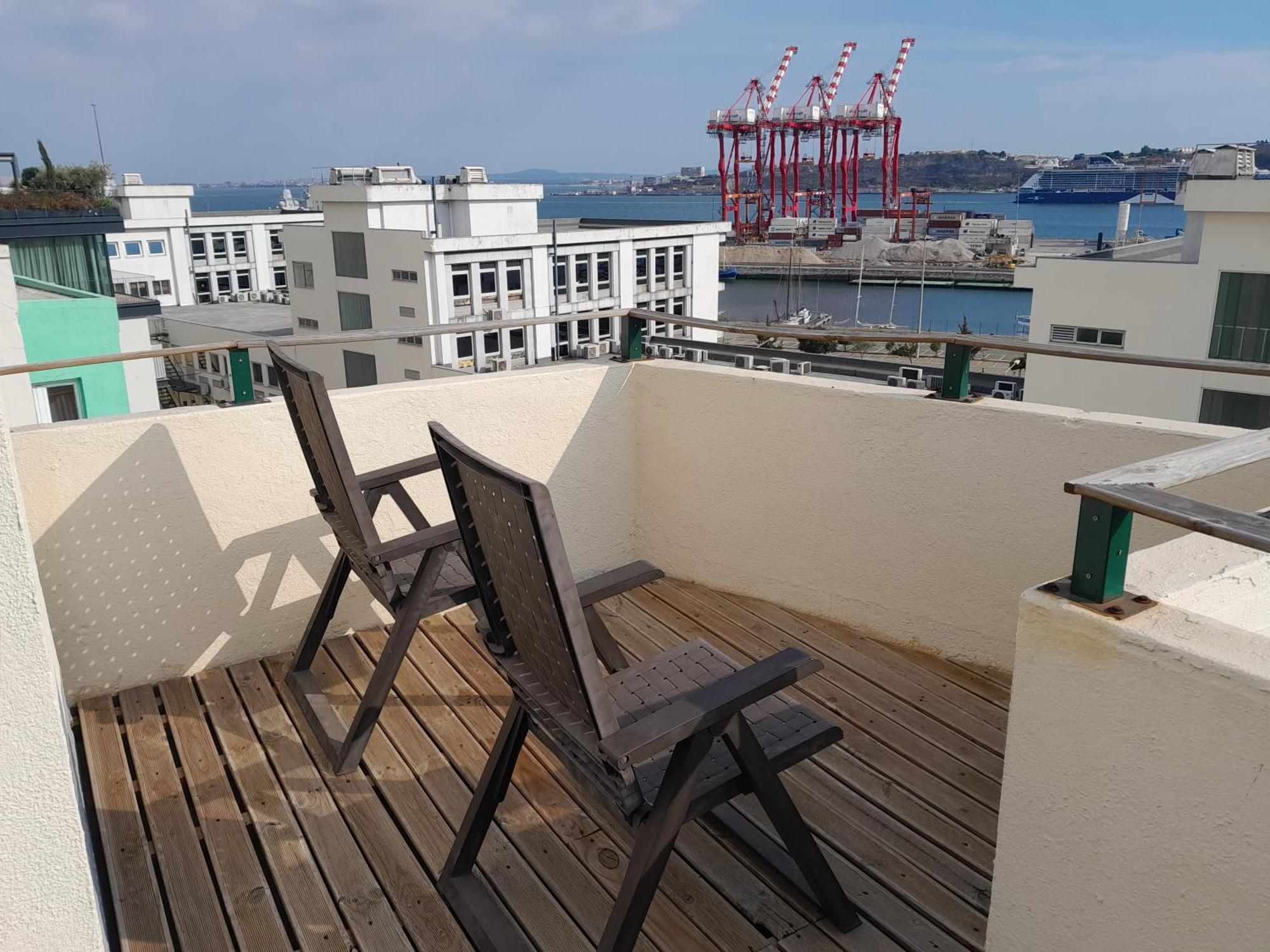 Apartamento Sobre O Rio Lisbon Exterior photo